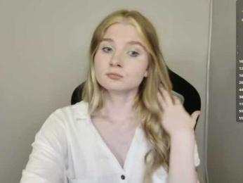 SweetPoison webcam model stream image