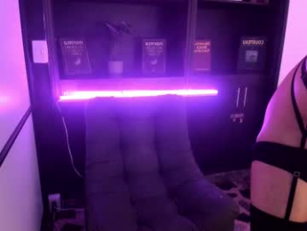 yariswhite webcam model stream image