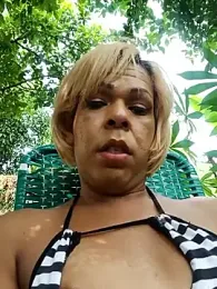blondebitchlitle webcam model stream image
