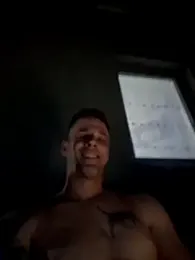 Mikifejj webcam model stream image