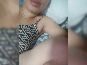DiVona webcam bongacams model stream image