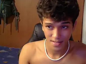 hugekenbigcock webcam model stream image