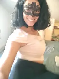 salomea_r webcam model stream image