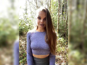 YeahMashka webcam model stream image