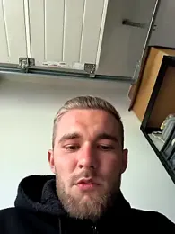 Benjamiinlt webcam stripchat model stream image