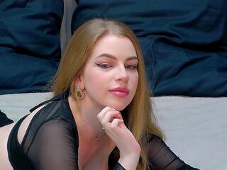 Milana Celeste webcam model stream image