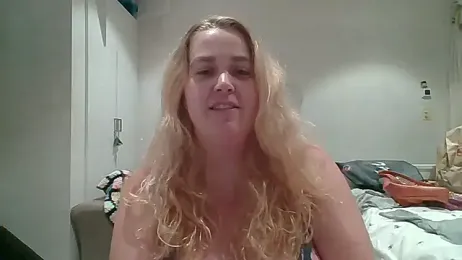 GracieMoon webcam model stream image