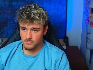 Wade Townes webcam model stream image