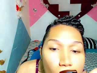 Lunita Lopez webcam model stream image