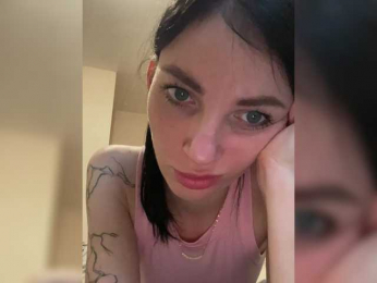adelinaaaa77 webcam model stream image
