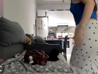 moiracrissey webcam model stream image