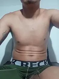 IsaXander743 webcam model stream image