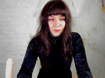 Quietdaisy webcam model stream image