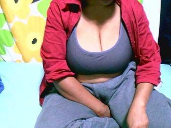 Chamnah webcam model stream image