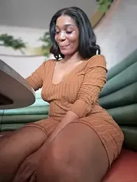 __Nessa__ webcam model stream image