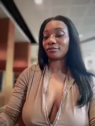 __Nessa__ webcam model stream image