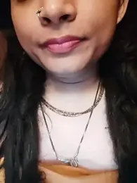 SweetTsAngel webcam model stream image