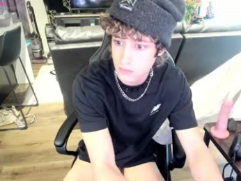 bashful4200 webcam model stream image