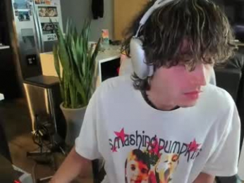 bashful4200 webcam model stream image