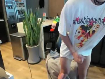 bashful4200 webcam model stream image