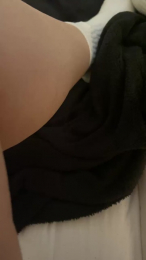Labuta23 webcam model stream image