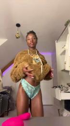 Emmalovance webcam model stream image