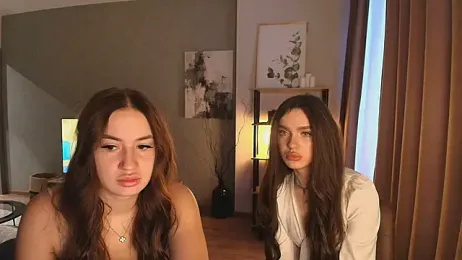 MayaGlow webcam model stream image