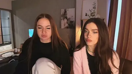 MayaGlow webcam model stream image