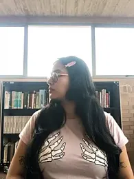 Annya-sweet webcam model stream image