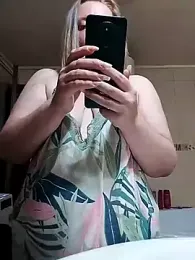 Mommyhotboobies webcam model stream image