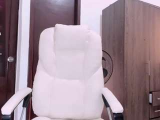 selena-luxs webcam model stream image