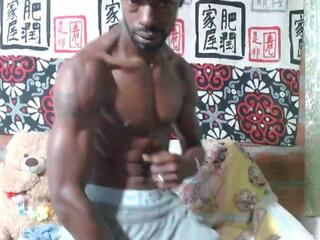 Tairon Tuck webcam model stream image