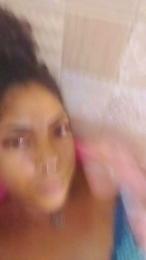 julialoyola_ webcam model stream image