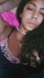 julialoyola_ webcam model stream image