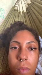 julialoyola_ webcam model stream image