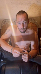EllisD webcam model stream image