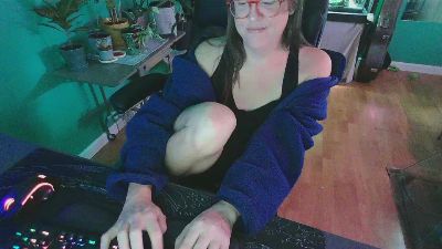KushandKink webcam model stream image