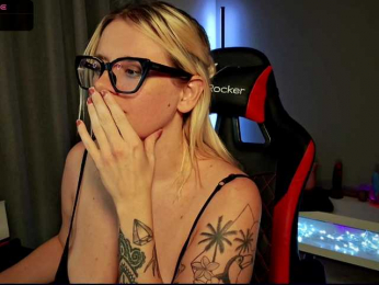 coconutz222 webcam model stream image