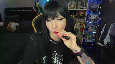 Yummypink webcam model stream image