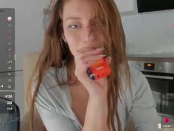 lucky__lady_ webcam model stream image