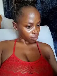 QUEENZAZA webcam model stream image