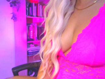 queensativa webcam bongacams model stream image