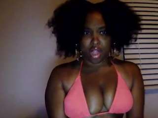 shesawaterpark webcam model stream image