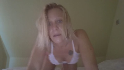 Aurelkat webcam model stream image