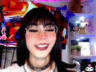 julia-lopez webcam model stream image