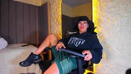 Benjamin_More webcam stripchat model stream image