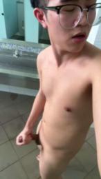 TwSg_BoiBoi webcam model stream image