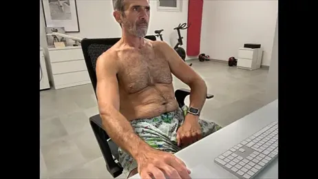cumwithbrad webcam model stream image