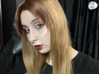 KailyLooly webcam model stream image