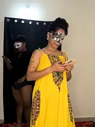 Family02 webcam model stream image